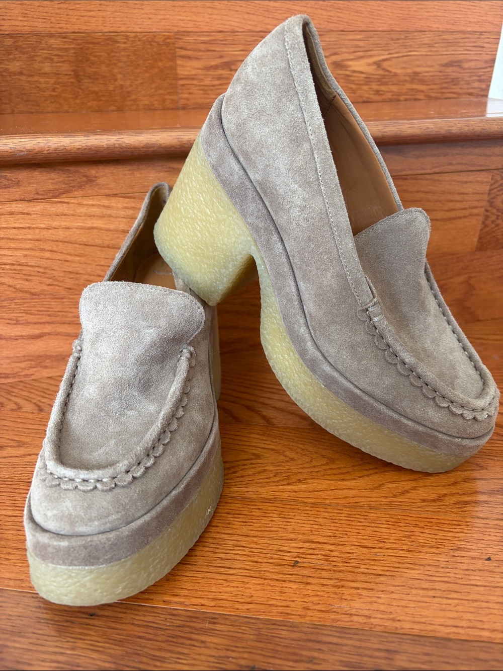 Marc Fisher Lina Slip On Brown/Taupe Suede Platform Heel Loafers size 8 90s